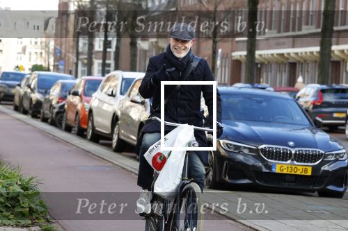 Amsterdam 20 januari 2022
Mart Visser op de fiets in Amsterdam zuid.