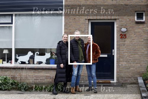 Uithoorn 10 februari 2022
Martien Meiland Erica en Maxime nemen nieuw programma oip voor sbs6 . Ze wonen in rijtjes huis en moeten van de bijstand leven.