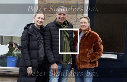 Uithoorn 10 februari 2022
Martien Meiland Erica en Maxime nemen nieuw programma oip voor sbs6 . Ze wonen in rijtjes huis en moeten van de bijstand leven.