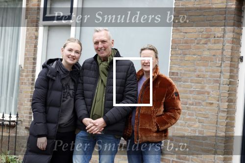 Uithoorn 10 februari 2022
Martien Meiland Erica en Maxime nemen nieuw programma oip voor sbs6 . Ze wonen in rijtjes huis en moeten van de bijstand leven.