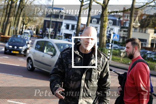 Laren 7 februari 2022
Boekpresentatie van Willibrord Frequin in het bonte paard. Rene v d Gijp reikte het eerste exemplaar uit . Fons de Poel is de schrijver. Maxim Hartman