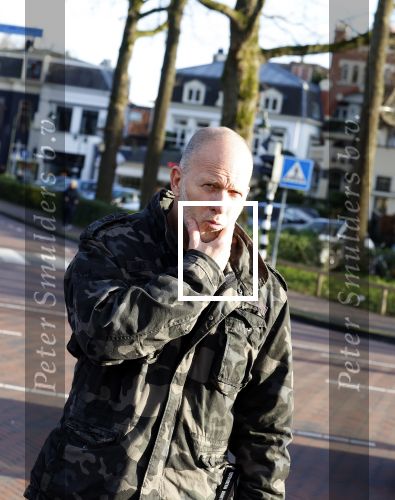Laren 7 februari 2022
Boekpresentatie van Willibrord Frequin in het bonte paard. Rene v d Gijp reikte het eerste exemplaar uit . Fons de Poel is de schrijver. Maxim Hartman