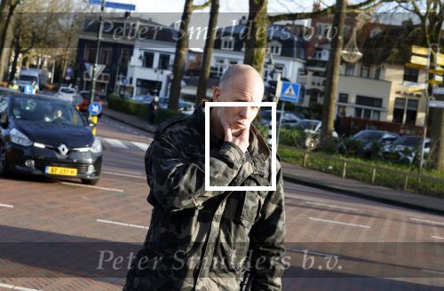 Laren 7 februari 2022
Boekpresentatie van Willibrord Frequin in het bonte paard. Rene v d Gijp reikte het eerste exemplaar uit . Fons de Poel is de schrijver. Maxim Hartman