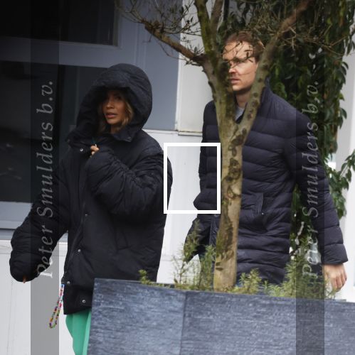 Amsterdam 4 en 5 februari 2022
Monica Geuze en haar vriend Robbert Kroese op straat in Amsterdam zuid.