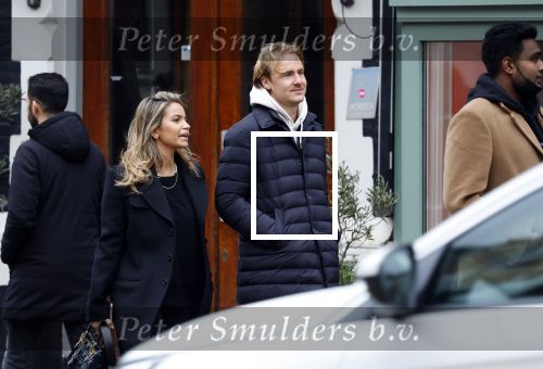 Amsterdam 29 januari 2022
Monica Geuze en haar vriend Robbert Kroese wandelnd door Amsterdam zuid.