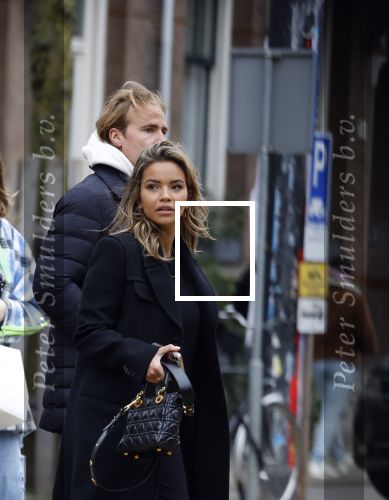 Amsterdam 29 januari 2022
Monica Geuze en haar vriend Robbert Kroese wandelnd door Amsterdam zuid.