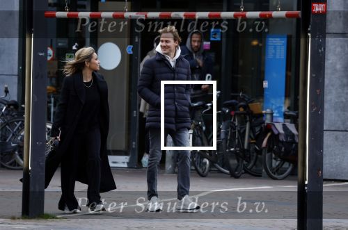 Amsterdam 29 januari 2022
Monica Geuze en haar vriend Robbert Kroese wandelnd door Amsterdam zuid.