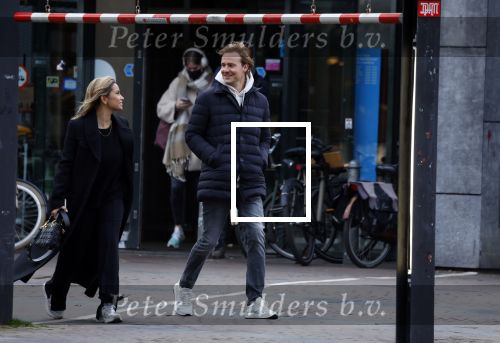 Amsterdam 29 januari 2022
Monica Geuze en haar vriend Robbert Kroese wandelnd door Amsterdam zuid.