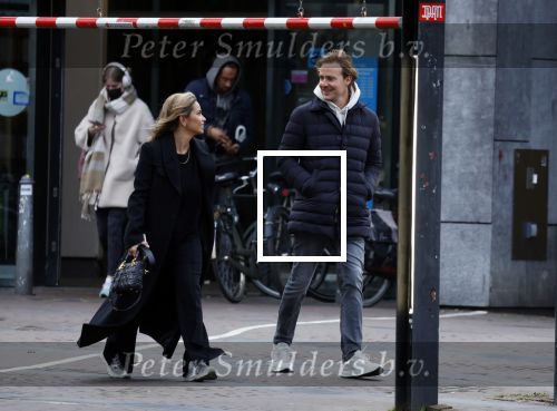 Amsterdam 29 januari 2022
Monica Geuze en haar vriend Robbert Kroese wandelnd door Amsterdam zuid.