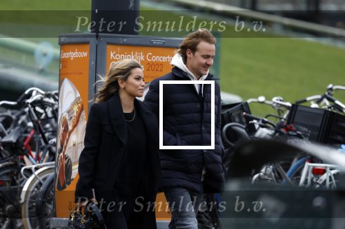 Amsterdam 29 januari 2022
Monica Geuze en haar vriend Robbert Kroese wandelnd door Amsterdam zuid.