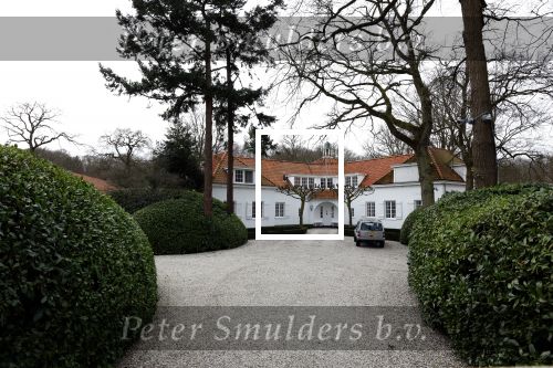 Naarden 13 februari 2022
Het huis van jan des Bouvrie en zijn vrouw Monique des Bouvrie staat te koop voor 10 miljoen euro.