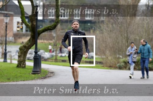 Amsterdam 14 januari 2022
Patrick Martens hard lopend in het Oosterpark in Amsterdam.