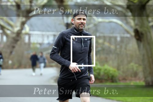 Amsterdam 14 januari 2022
Patrick Martens hard lopend in het Oosterpark in Amsterdam.