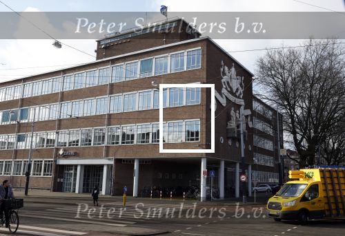 Amsterdam 15 februari 2022
Pers voor het politieburo Lijnbaansgracht waar Lil Kleine en Glennis Grace zitten