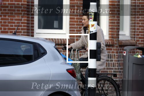 Amsterdam 13 februari 2022
Prinses Marilene op de fiets in Amsterdam zuid.