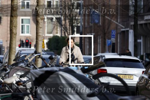 Amsterdam 13 februari 2022
Prinses Marilene op de fiets in Amsterdam zuid.