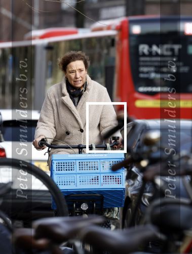 Amsterdam 13 februari 2022
Prinses Marilene op de fiets in Amsterdam zuid.