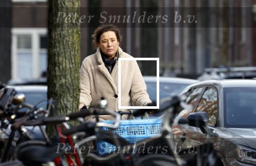 Amsterdam 13 februari 2022
Prinses Marilene op de fiets in Amsterdam zuid.