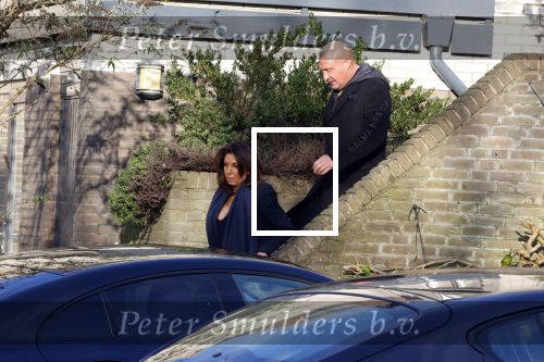 Mijdrecht 10 januari 2022
Rachel hazes en Klaas Otto vertrekken bij het huis van Rachel