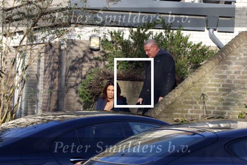 Mijdrecht 10 januari 2022
Rachel hazes en Klaas Otto vertrekken bij het huis van Rachel
