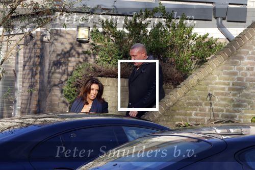 Mijdrecht 10 januari 2022
Rachel hazes en Klaas Otto vertrekken bij het huis van Rachel