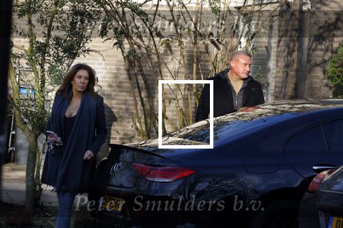Mijdrecht 10 januari 2022
Rachel hazes en Klaas Otto vertrekken bij het huis van Rachel