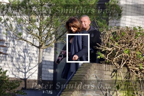 Mijdrecht 10 januari 2022
Rachel hazes en Klaas Otto vertrekken bij het huis van Rachel