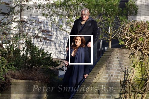 Mijdrecht 10 januari 2022
Rachel hazes en Klaas Otto vertrekken bij het huis van Rachel