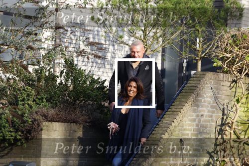 Mijdrecht 10 januari 2022
Rachel hazes en Klaas Otto vertrekken bij het huis van Rachel