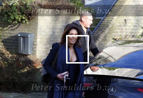 Mijdrecht 10 januari 2022
Rachel hazes en Klaas Otto vertrekken bij het huis van Rachel
