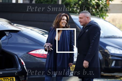 Mijdrecht 10 januari 2022
Rachel hazes en Klaas Otto vertrekken bij het huis van Rachel