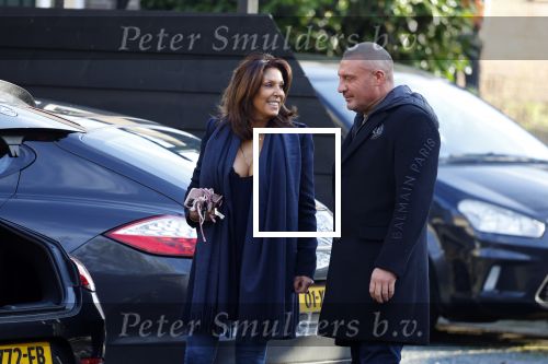 Mijdrecht 10 januari 2022
Rachel hazes en Klaas Otto vertrekken bij het huis van Rachel