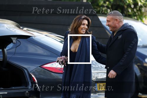 Mijdrecht 10 januari 2022
Rachel hazes en Klaas Otto vertrekken bij het huis van Rachel