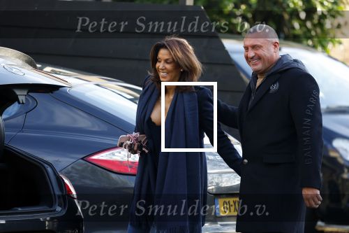 Mijdrecht 10 januari 2022
Rachel hazes en Klaas Otto vertrekken bij het huis van Rachel