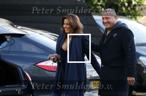 Mijdrecht 10 januari 2022
Rachel hazes en Klaas Otto vertrekken bij het huis van Rachel