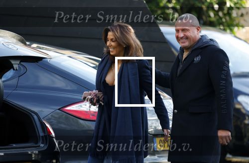 Mijdrecht 10 januari 2022
Rachel hazes en Klaas Otto vertrekken bij het huis van Rachel