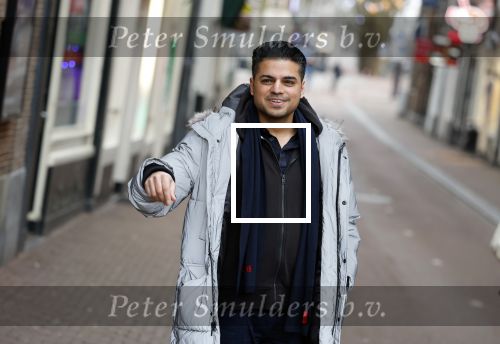 Amsterdam 19 januari 2022
Cabaretiers Bert Visscher en Jochem Myer tijdens de landelijke protestactie Kapsalon Theater in de Kleine Komedie. De cultuursector komt in actie tegen de coronamaatregelen. Tientallen theaters in heel Nederland  zijn omgebouwd tot een kapsalon. Rayen Panday