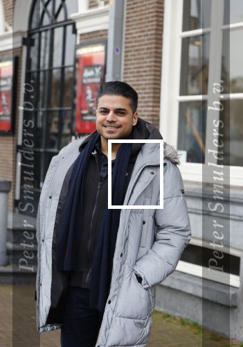 Amsterdam 19 januari 2022
Cabaretiers Bert Visscher en Jochem Myer tijdens de landelijke protestactie Kapsalon Theater in de Kleine Komedie. De cultuursector komt in actie tegen de coronamaatregelen. Tientallen theaters in heel Nederland  zijn omgebouwd tot een kapsalon. Rayen Panday