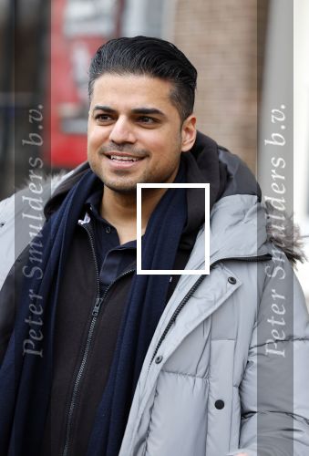 Amsterdam 19 januari 2022
Cabaretiers Bert Visscher en Jochem Myer tijdens de landelijke protestactie Kapsalon Theater in de Kleine Komedie. De cultuursector komt in actie tegen de coronamaatregelen. Tientallen theaters in heel Nederland  zijn omgebouwd tot een kapsalon. Rayen Panday