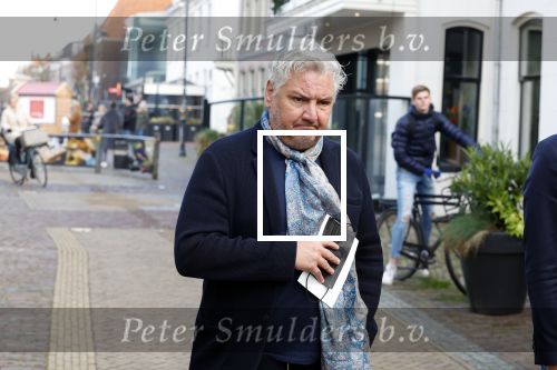 Schagen 11 januari 2022
Begrafenis / dienst van Janny Joling de moeder van Gerard Joling in het centrum van Schagen. Rene Froger en zijn zoon Maxim