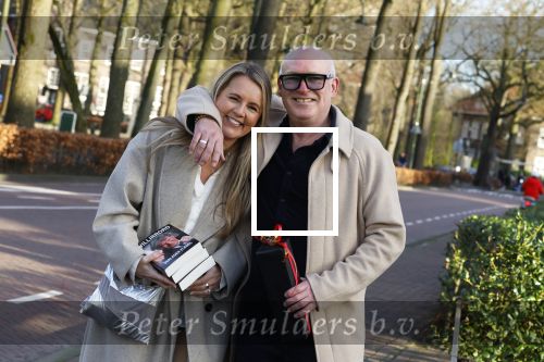 Laren 7 februari 2022
Rene v d Gijp en zijn vrouw Minouche op weg naar de boekpresentatie van Willibrord Frequin.