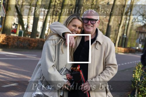 Laren 7 februari 2022
Rene v d Gijp en zijn vrouw Minouche op weg naar de boekpresentatie van Willibrord Frequin.