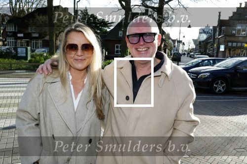 Laren 7 februari 2022
Rene v d Gijp en zijn vrouw Minouche op weg naar de boekpresentatie van Willibrord Frequin.