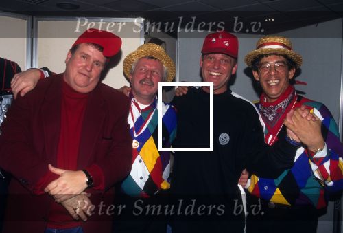 6 Februari 1995 Rene v Gijp optredend met het karnavalsliedje \