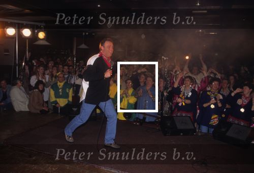 6 Februari 1995 Rene v Gijp optredend met het karnavalsliedje \