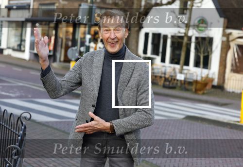 Laren 7 februari 2022
Boekpresentatie van Willibrord Frequin in het bonte paard. Rene v d Gijp reikte het eerste exemplaar uit . Riny v d Lee