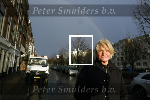 Den Haag 4 februari 2022
Rob en Ferdi Bolland worden geeerd met een plakaat op de muur van een huis met een tekst van 1 van hun liedjes daarop. Het hangt in de straat waar Rob Bolland woont.