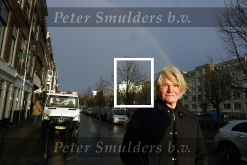 Den Haag 4 februari 2022
Rob en Ferdi Bolland worden geeerd met een plakaat op de muur van een huis met een tekst van 1 van hun liedjes daarop. Het hangt in de straat waar Rob Bolland woont.