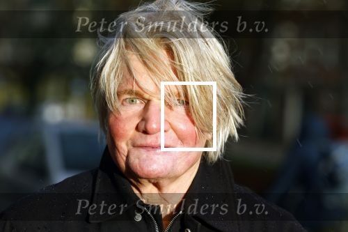 Den Haag 4 februari 2022
Rob en Ferdi Bolland worden geeerd met een plakaat op de muur van een huis met een tekst van 1 van hun liedjes daarop. Het hangt in de straat waar Rob Bolland woont.