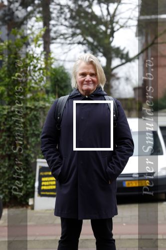 Amsterdam 18 januari 2022
Rob Bolland staat op de bus te wachten in Amsterdam zuid